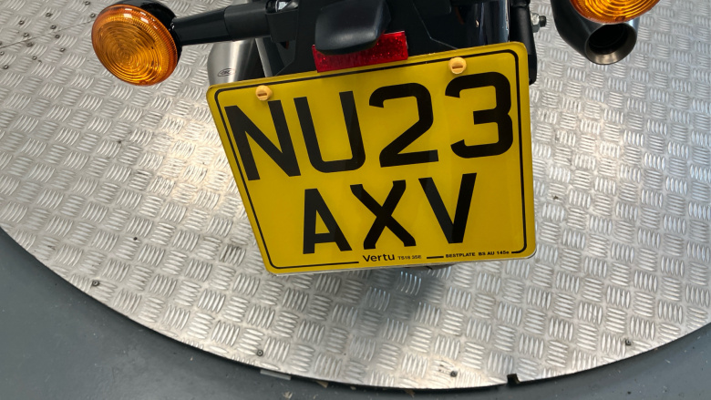 Royal Enfield Super Meteor 650 Celestial (23MY)